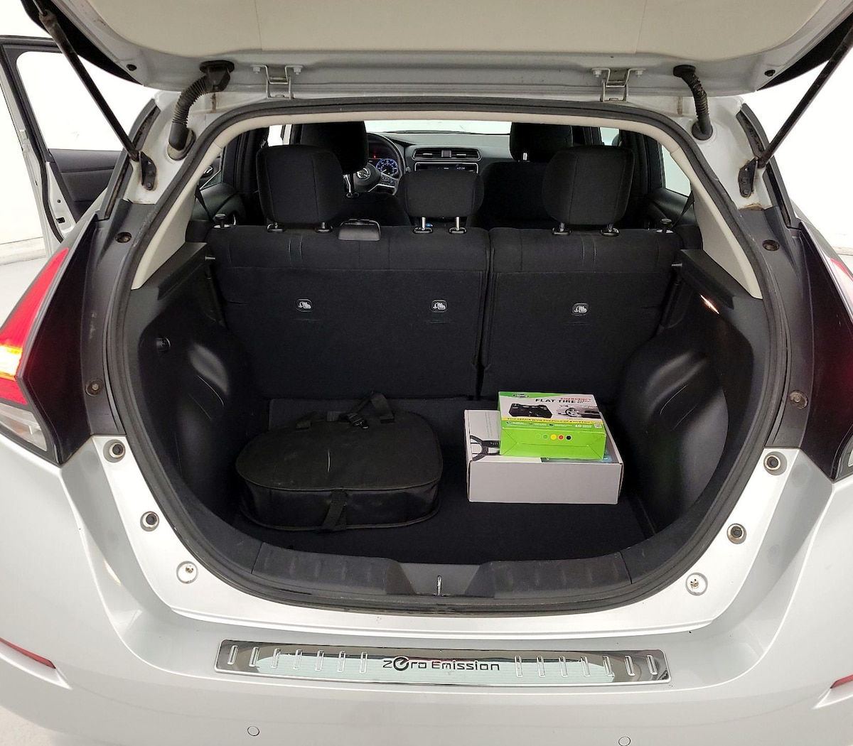 Trunk/Cargo (Seats Up)