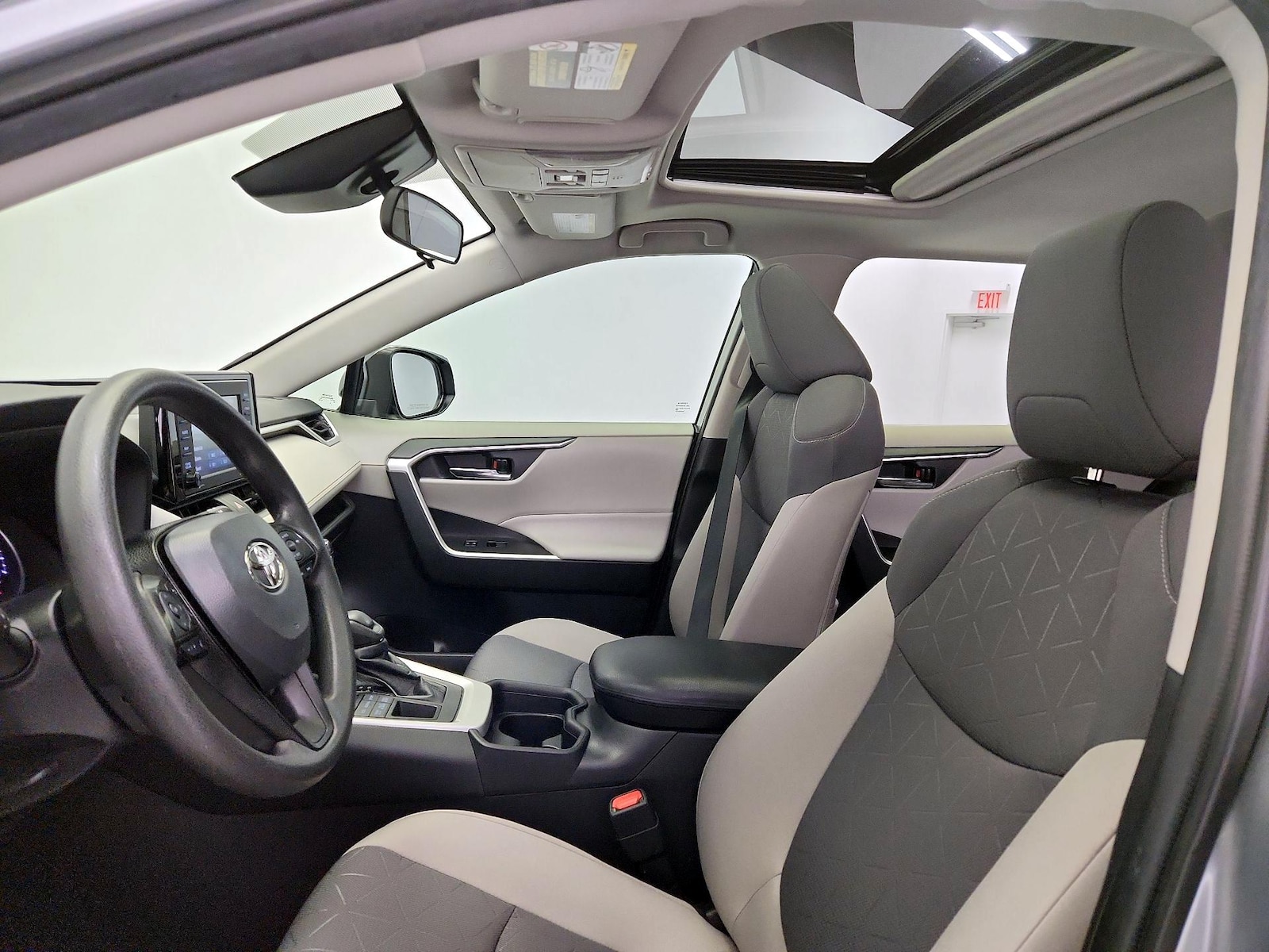 Sunroof(s) & Overhead Airbags