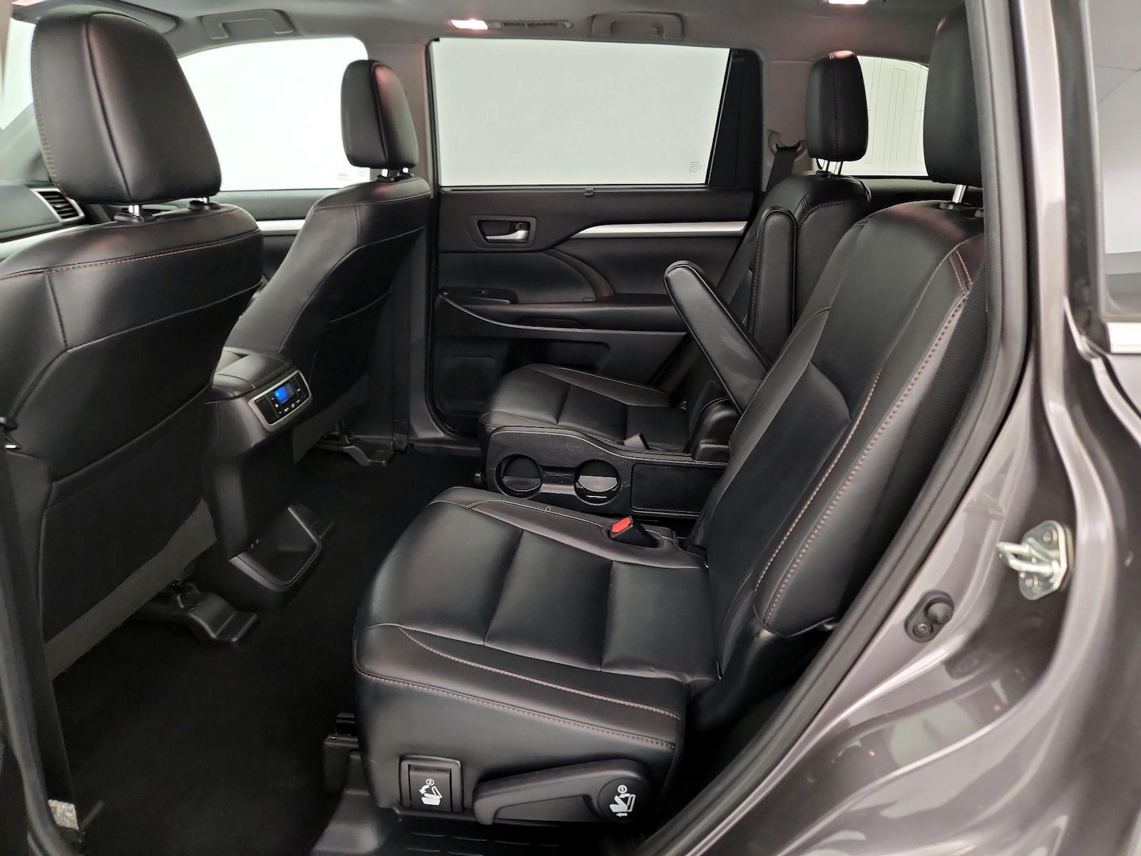 Rear Air Conditioning