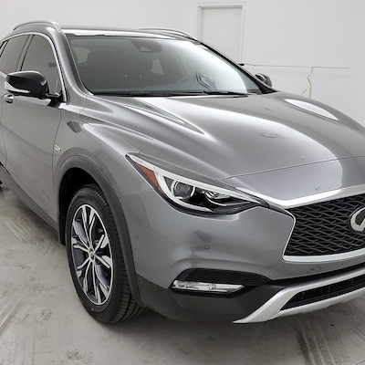 2017 Infiniti QX30 Premium