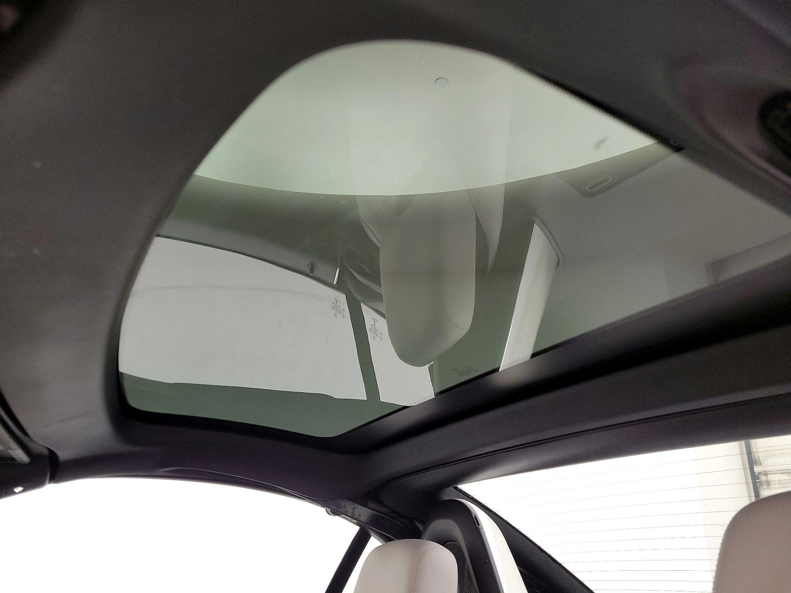 Skylight(s) & Overhead Airbags