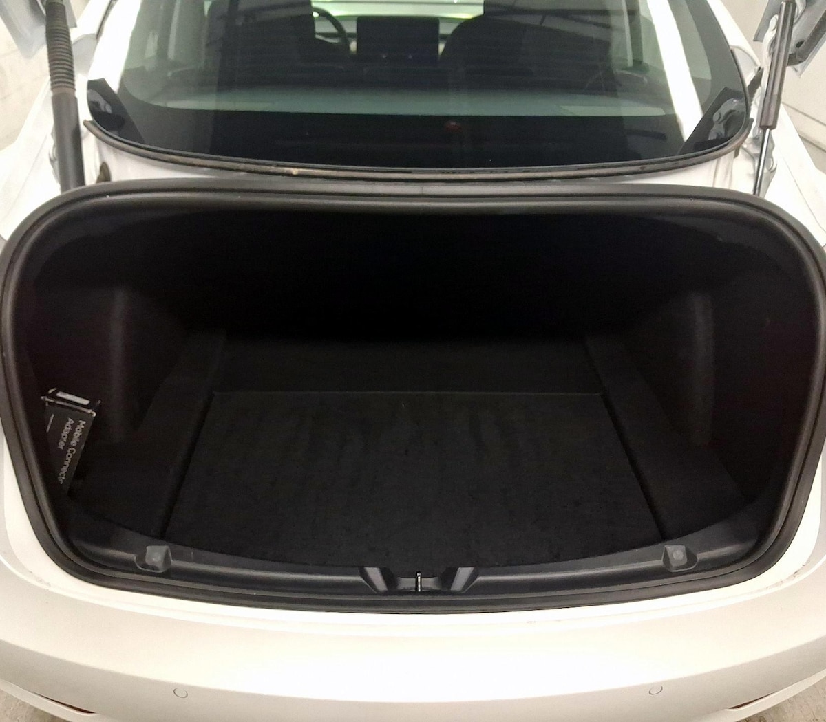 Trunk/Cargo (Seats Up)