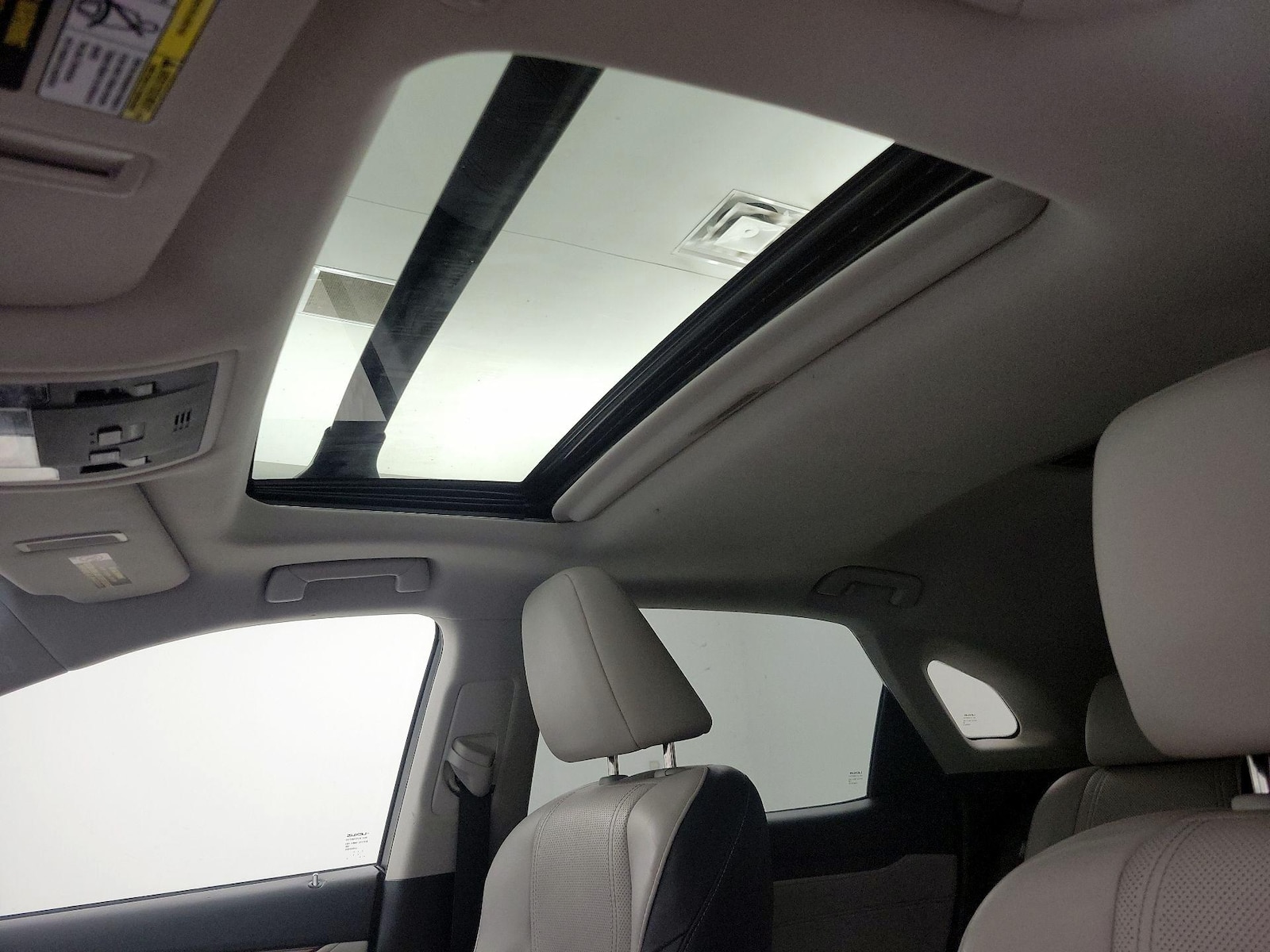 Sunroof(s) & Overhead Airbags