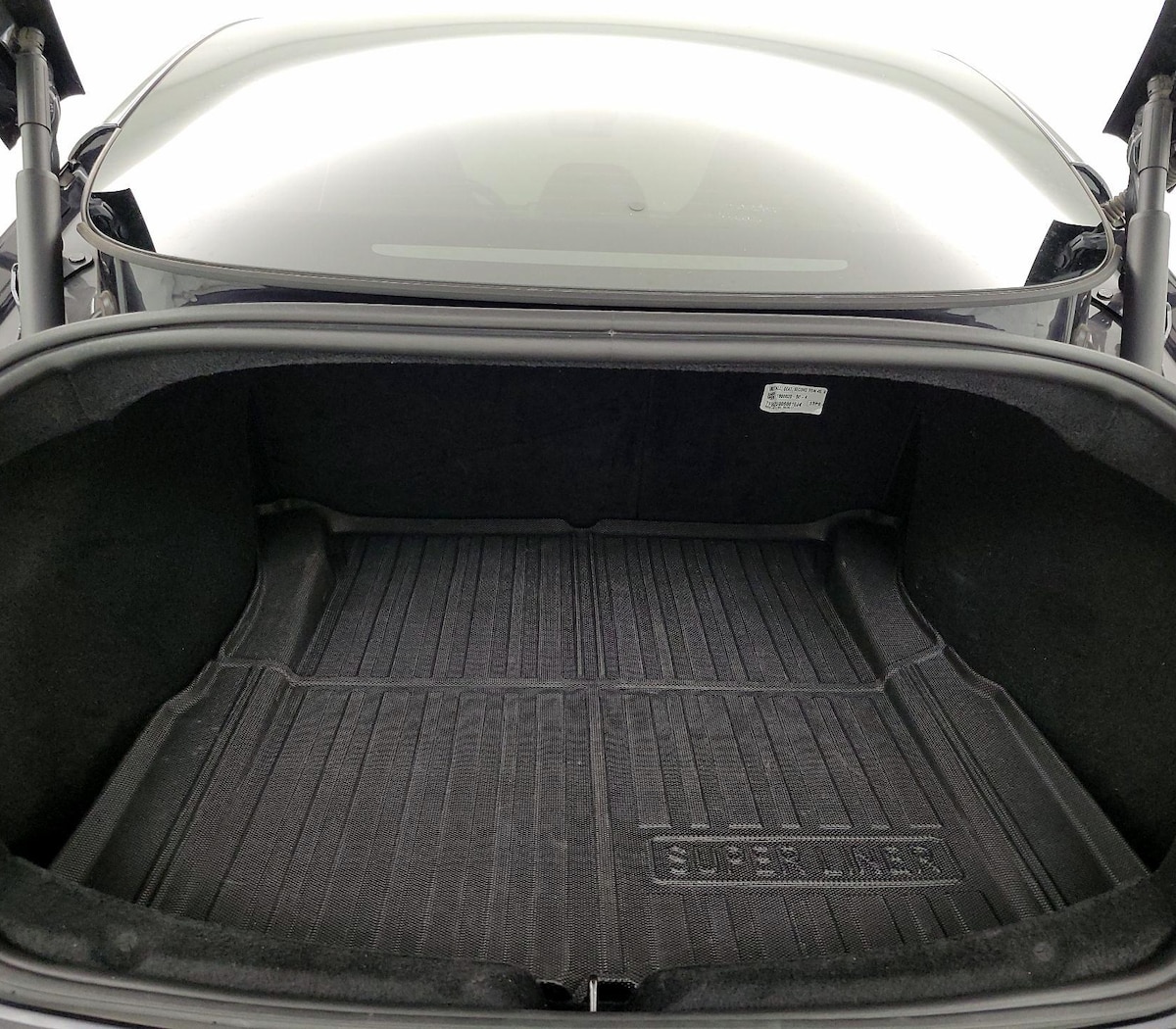 Trunk/Cargo (Seats Up)