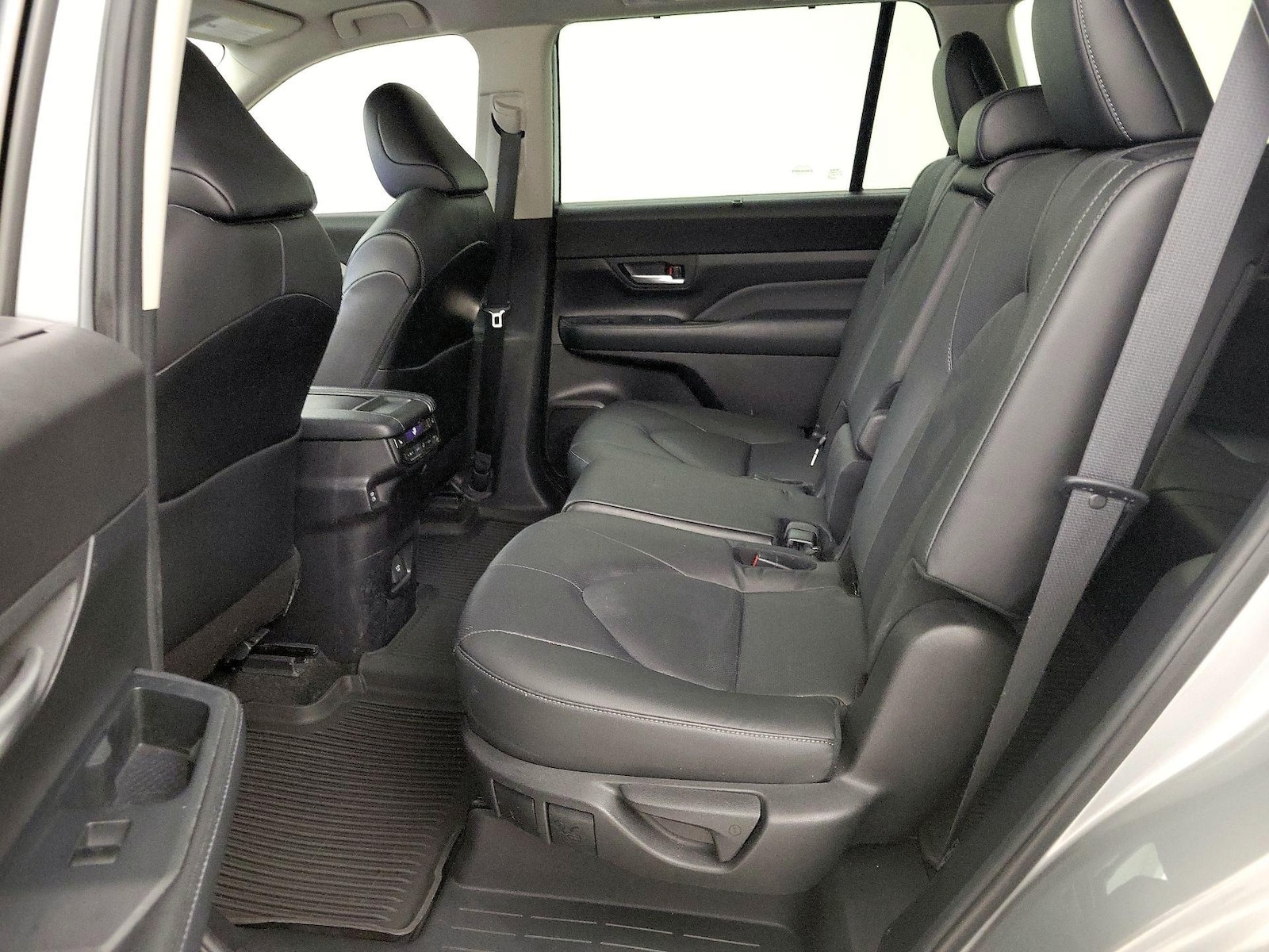 Rear Air Conditioning