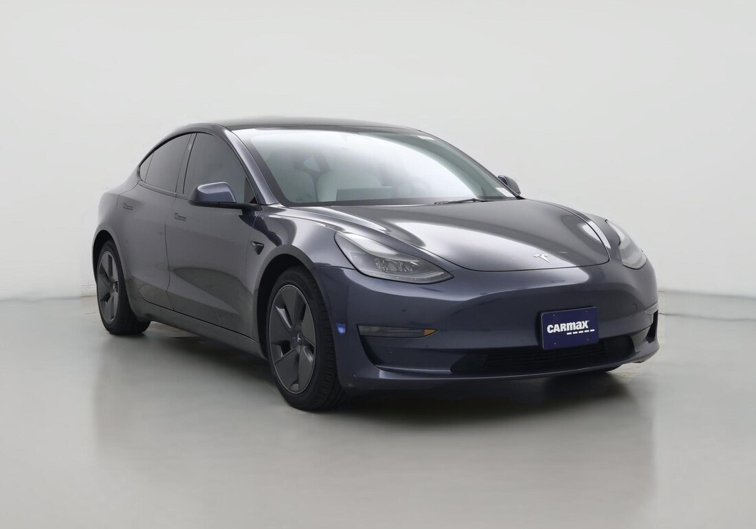 2023 Tesla Model 3 Rear-Wheel Drive in Gray — CarMax photo