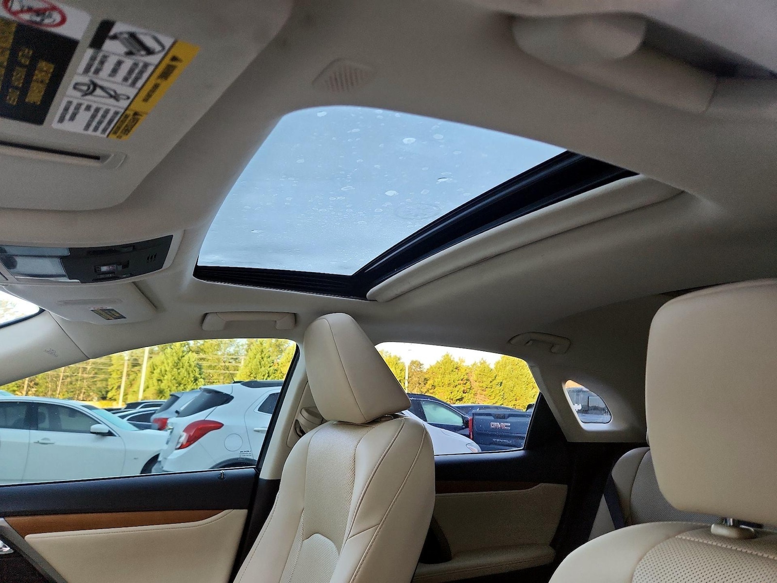 Sunroof(s) & Overhead Airbags