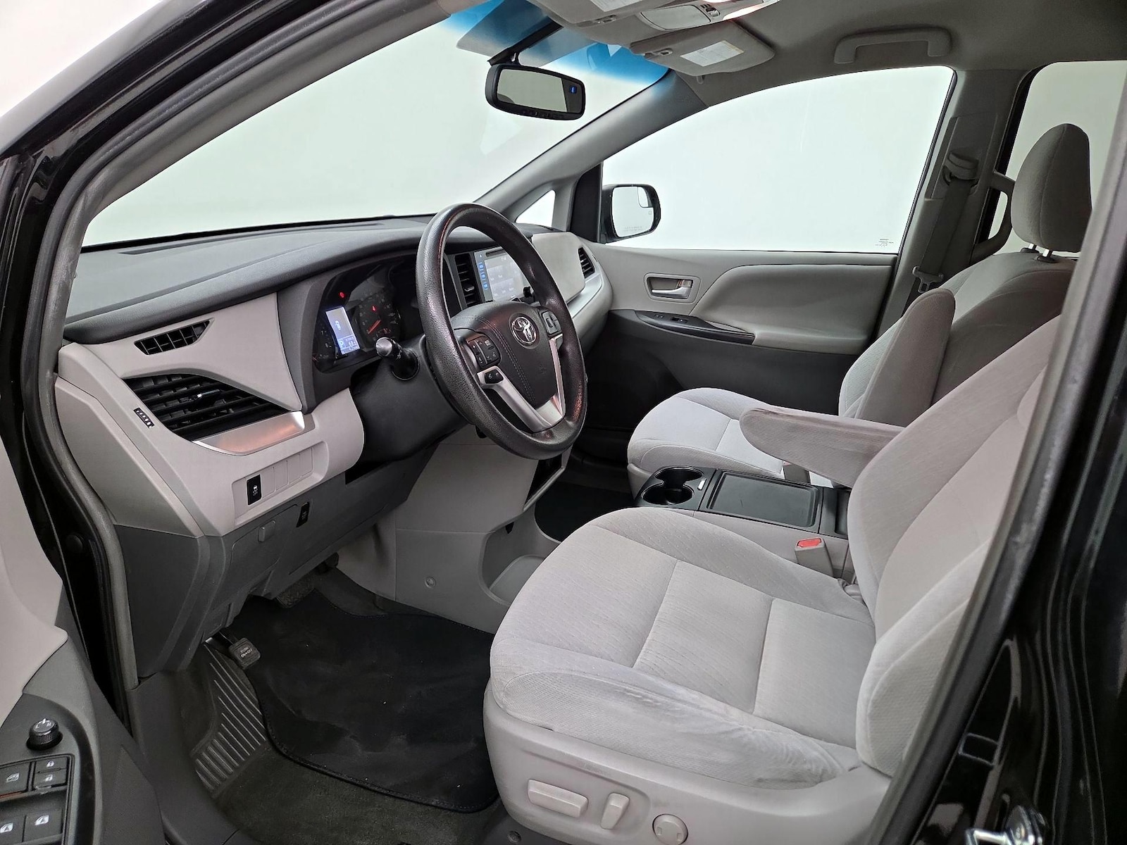Power Seat(s) & Side Airbags