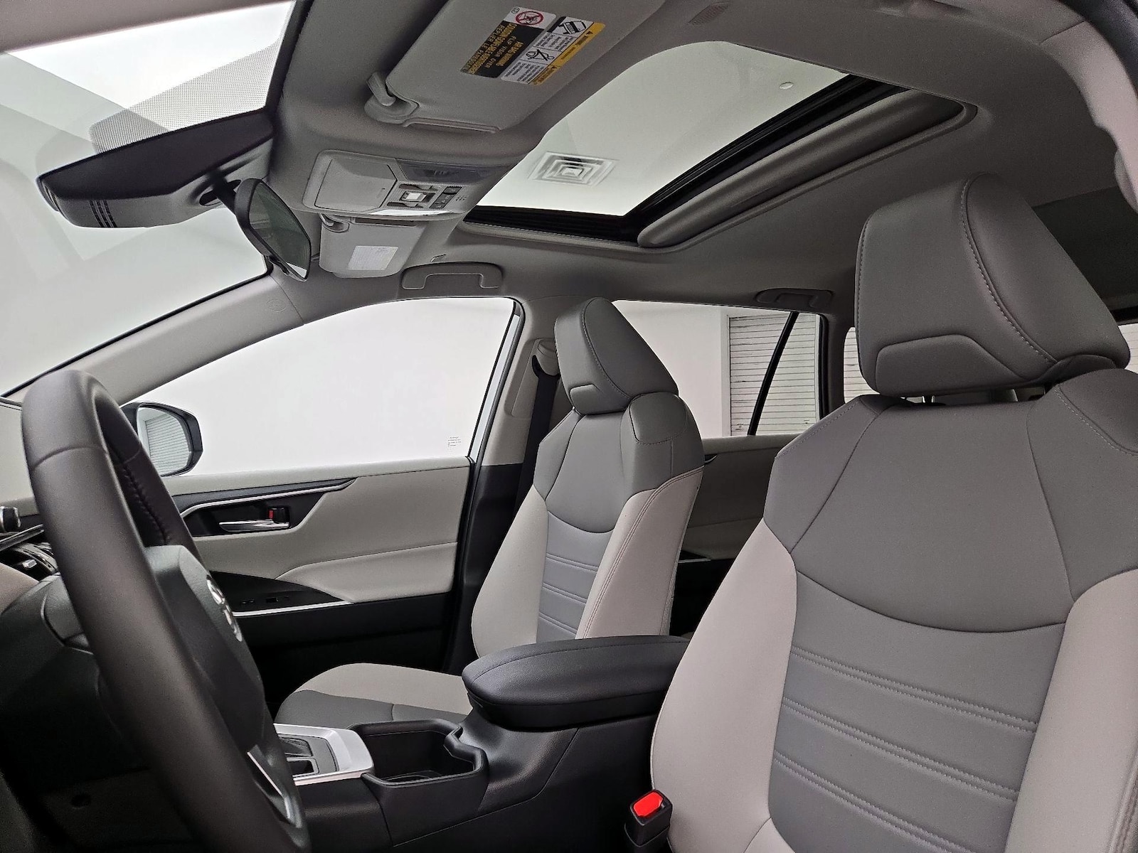 Sunroof(s) & Overhead Airbags