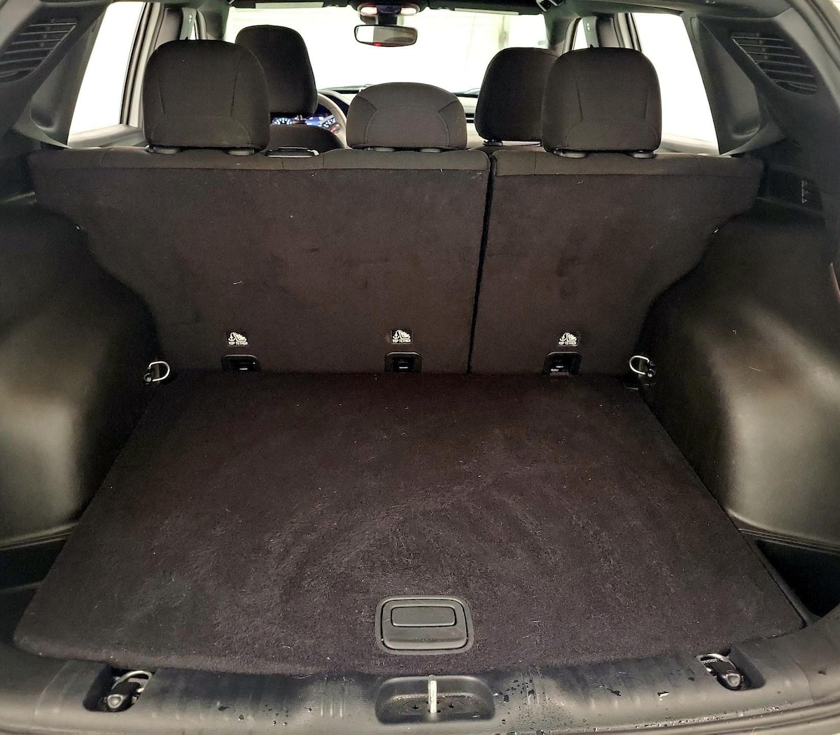 Trunk/Cargo (Seats Up)