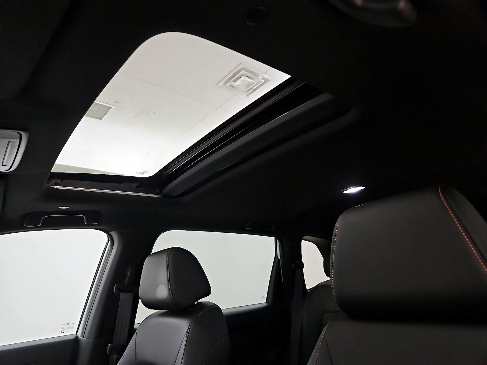 Sunroof(s) & Overhead Airbags