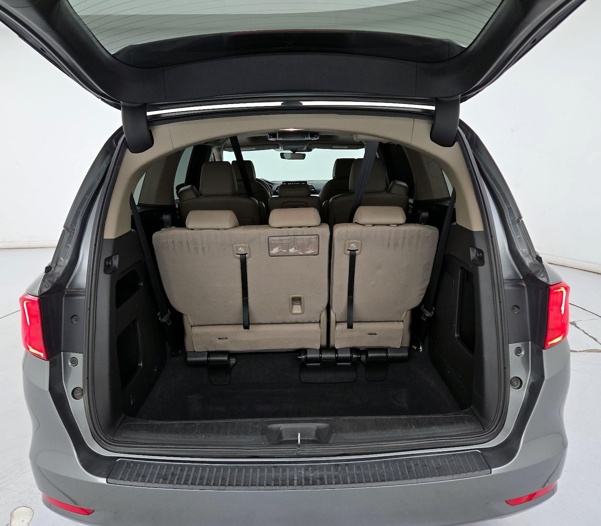 Trunk/Cargo (Seats Up)