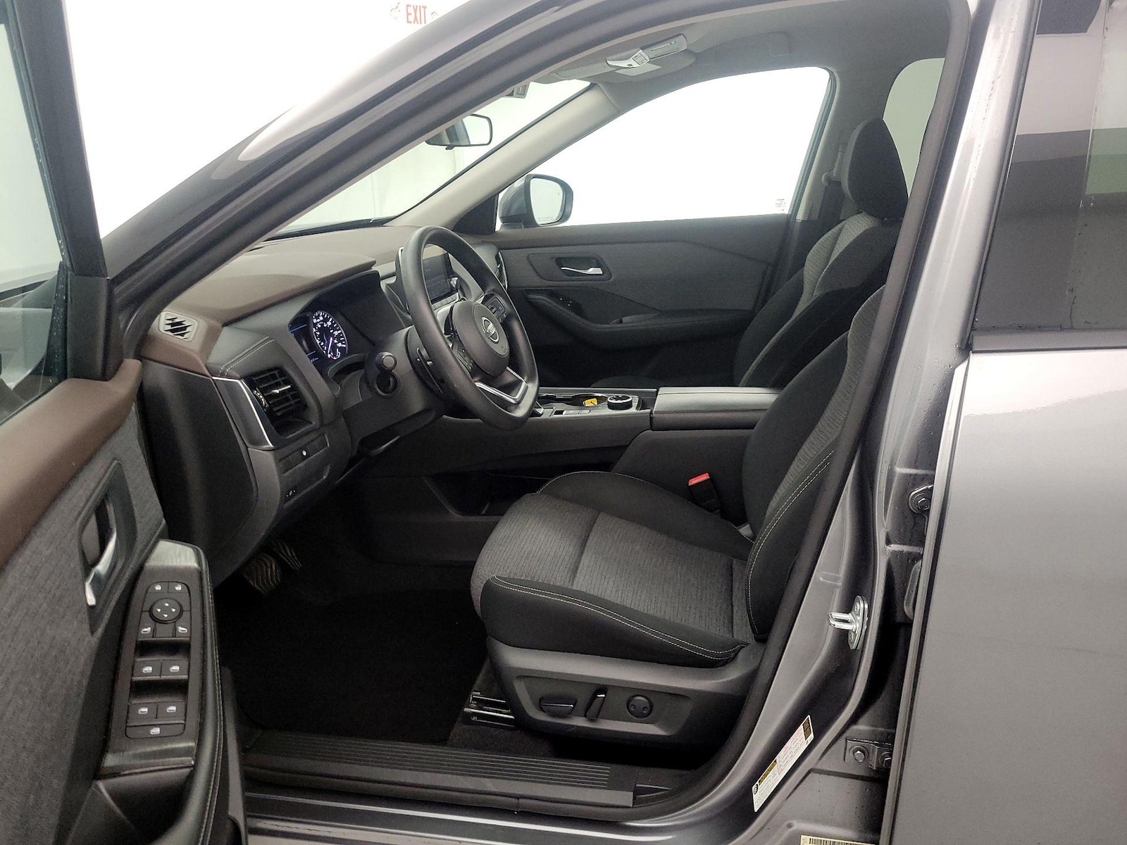 Power Seat(s) & Side Airbags