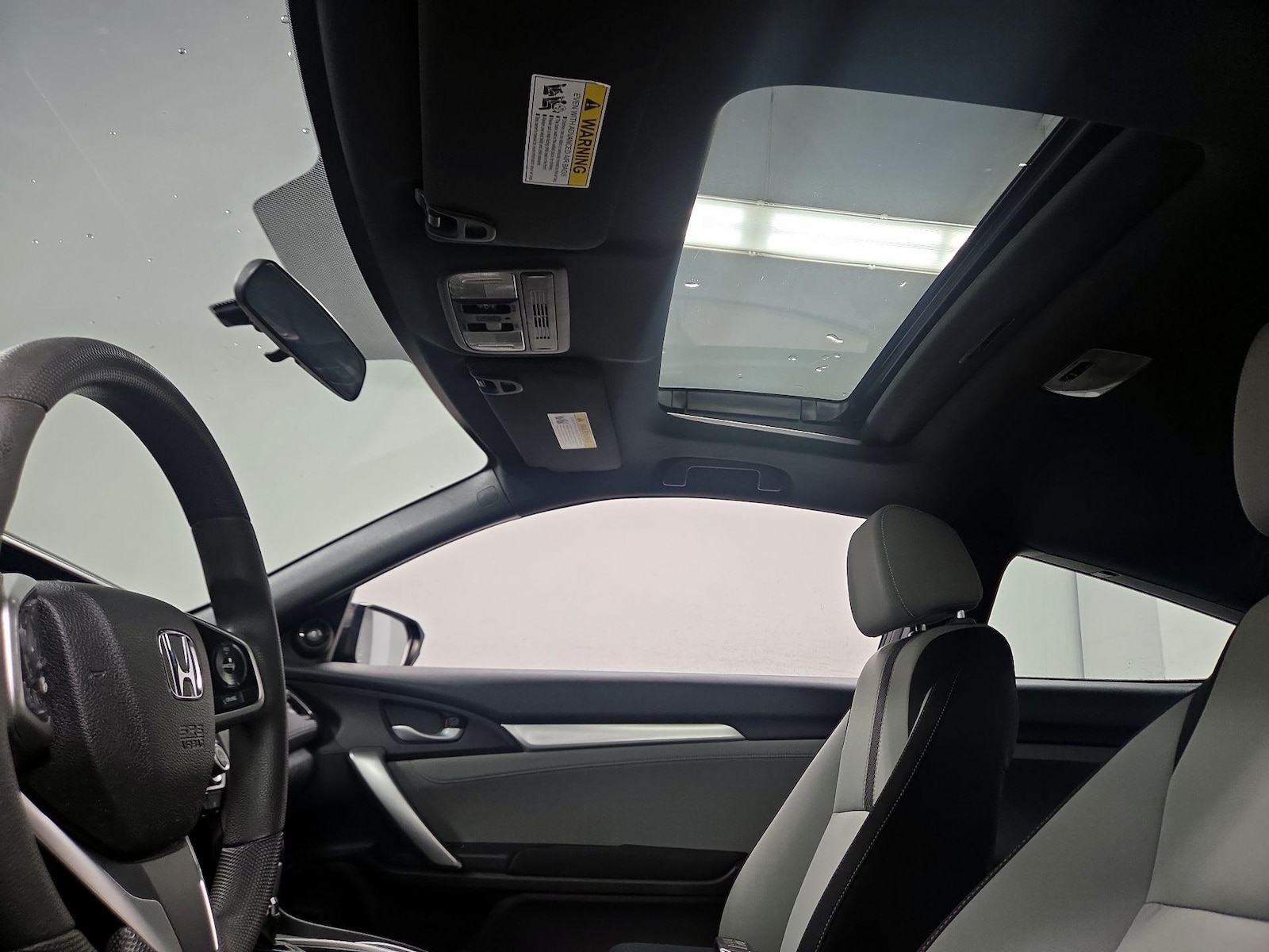 Sunroof(s) & Overhead Airbags