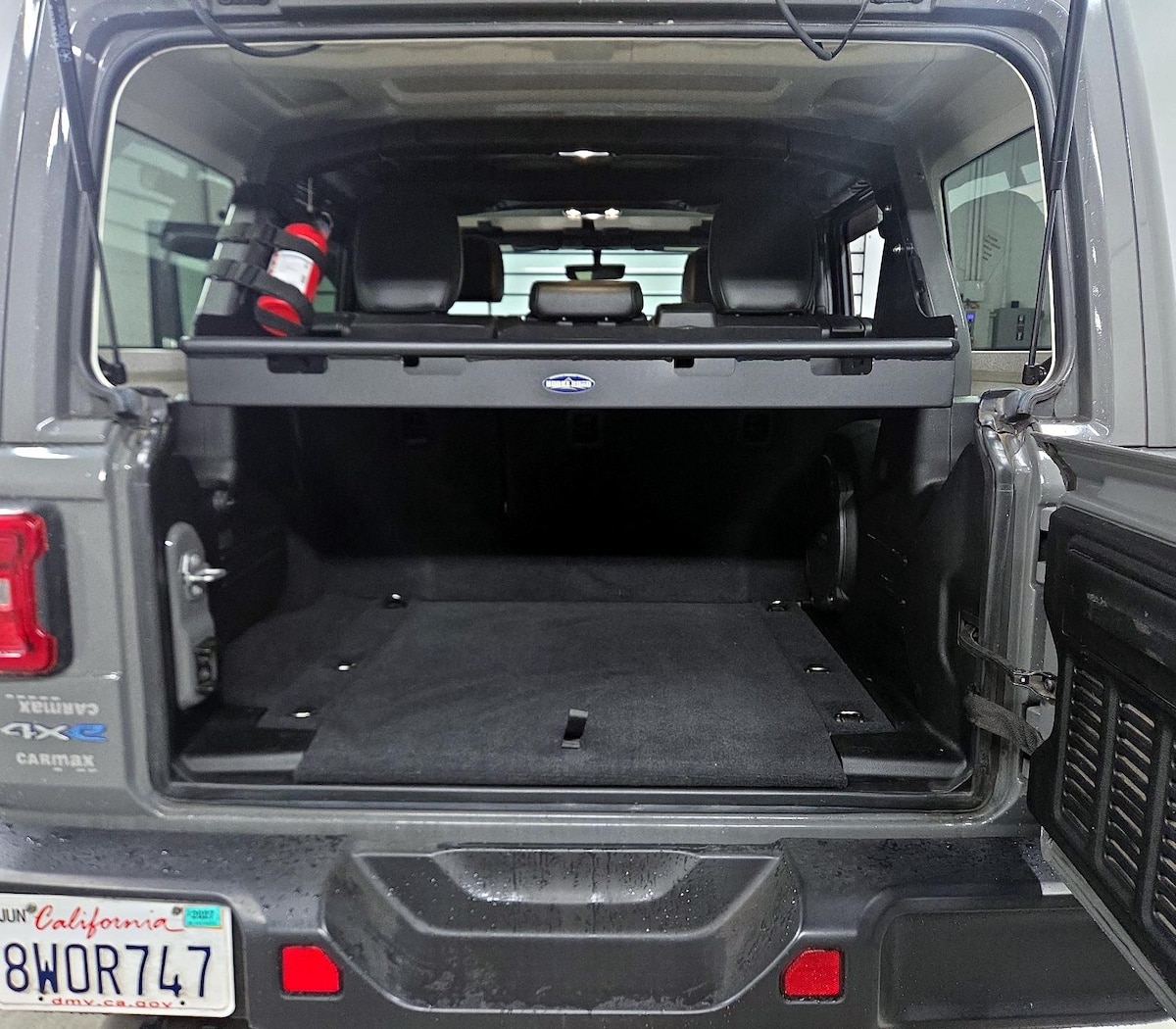 Trunk/Cargo (Seats Up)