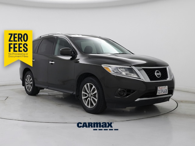 Green 2015 Nissan Pathfinder SUV / Crossover Front-Wheel Drive Automatic