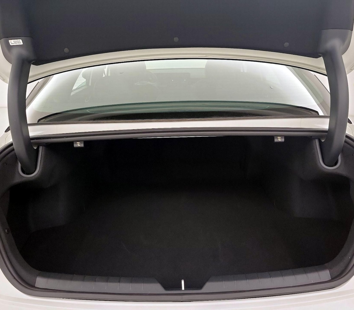 Trunk/Cargo (Seats Up)