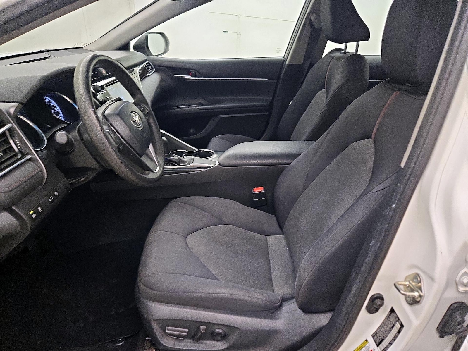 Power Seat(s) & Side Airbags