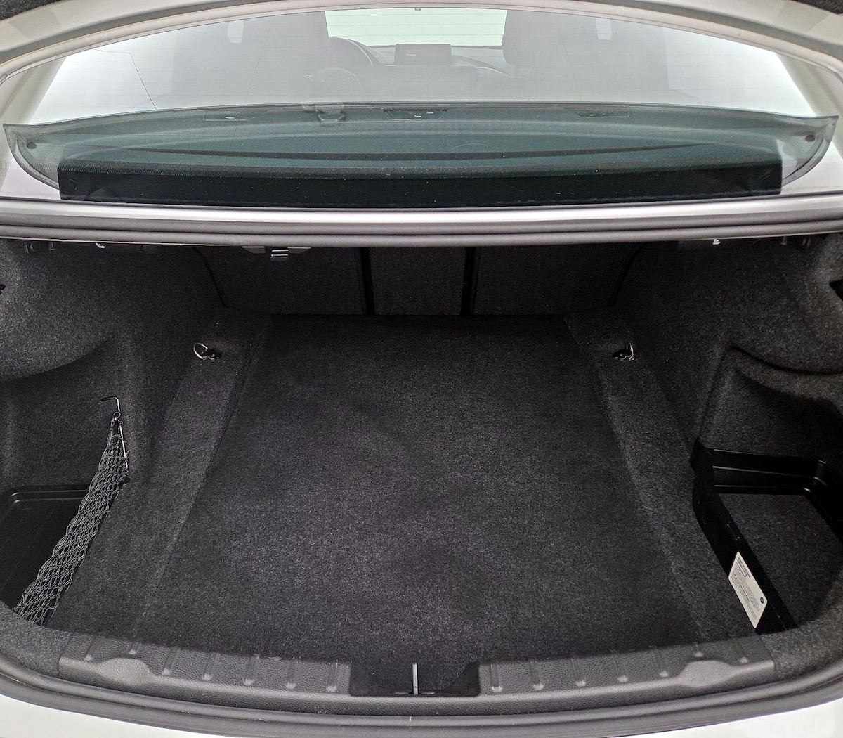 Trunk/Cargo (Seats Up)