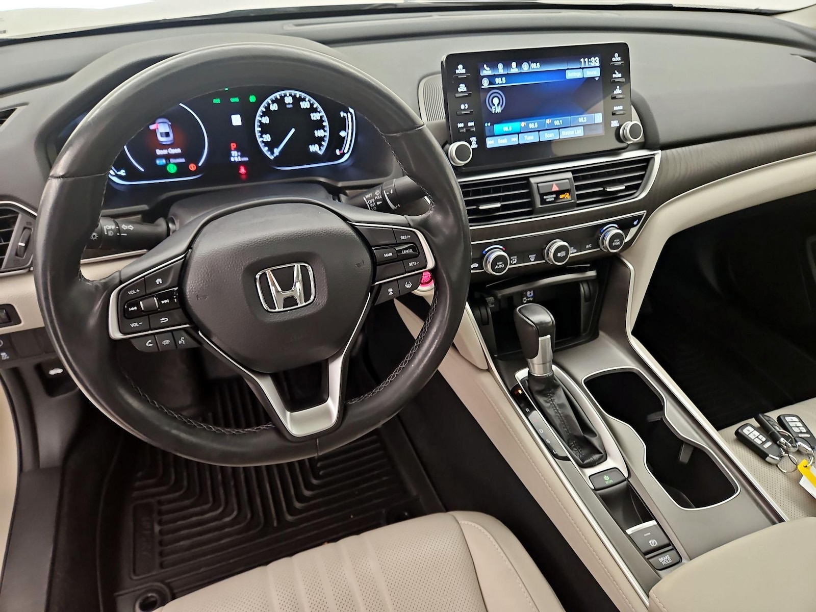 Apple CarPlay® & Android Auto™