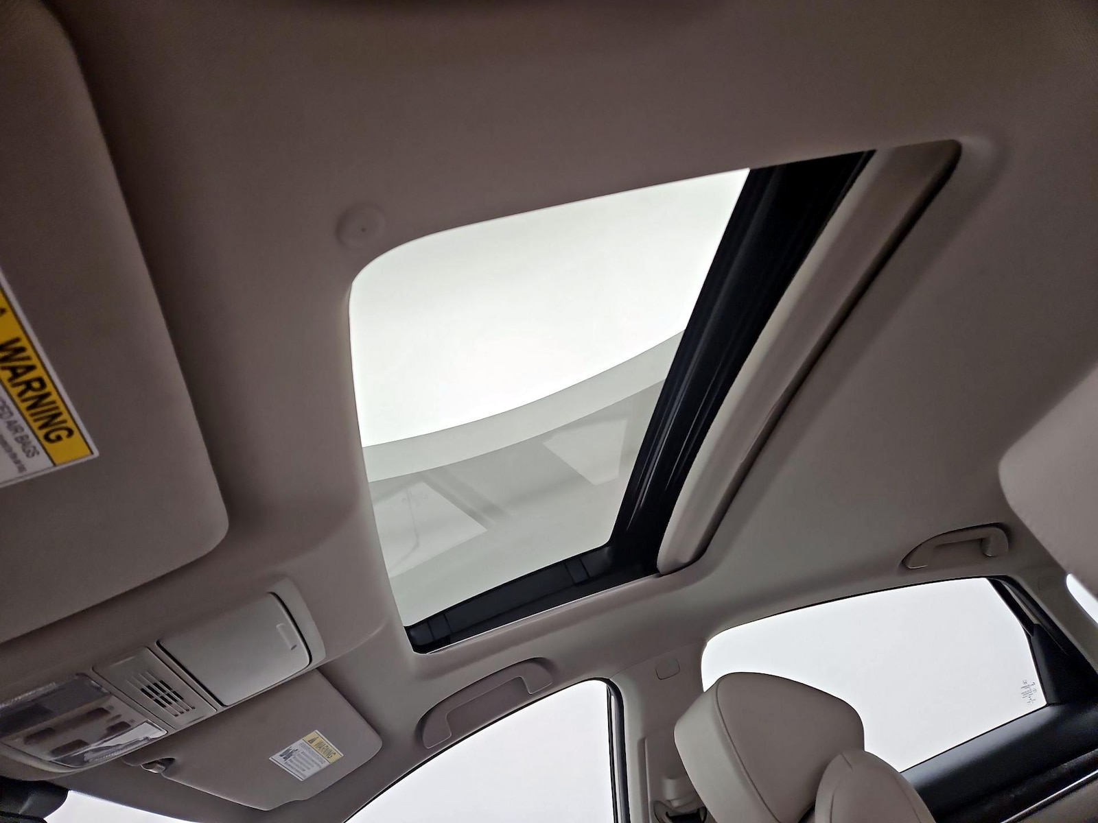 Sunroof(s) & Overhead Airbags