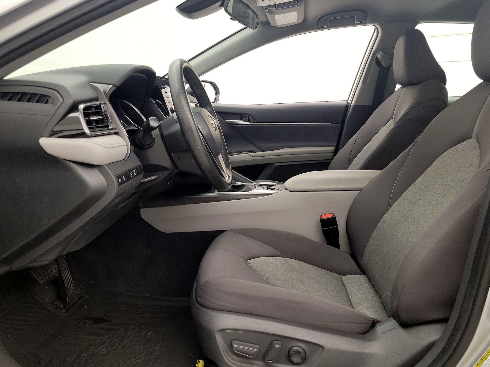Power Seat(s) & Side Airbags