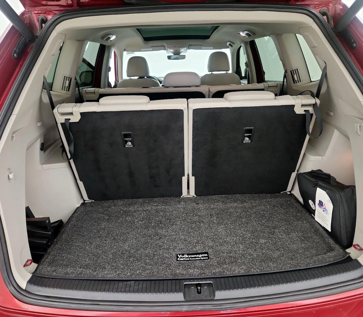 Trunk/Cargo (Seats Up)