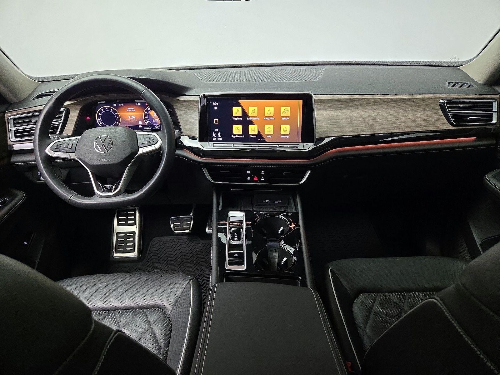 Apple CarPlay® & Android Auto™