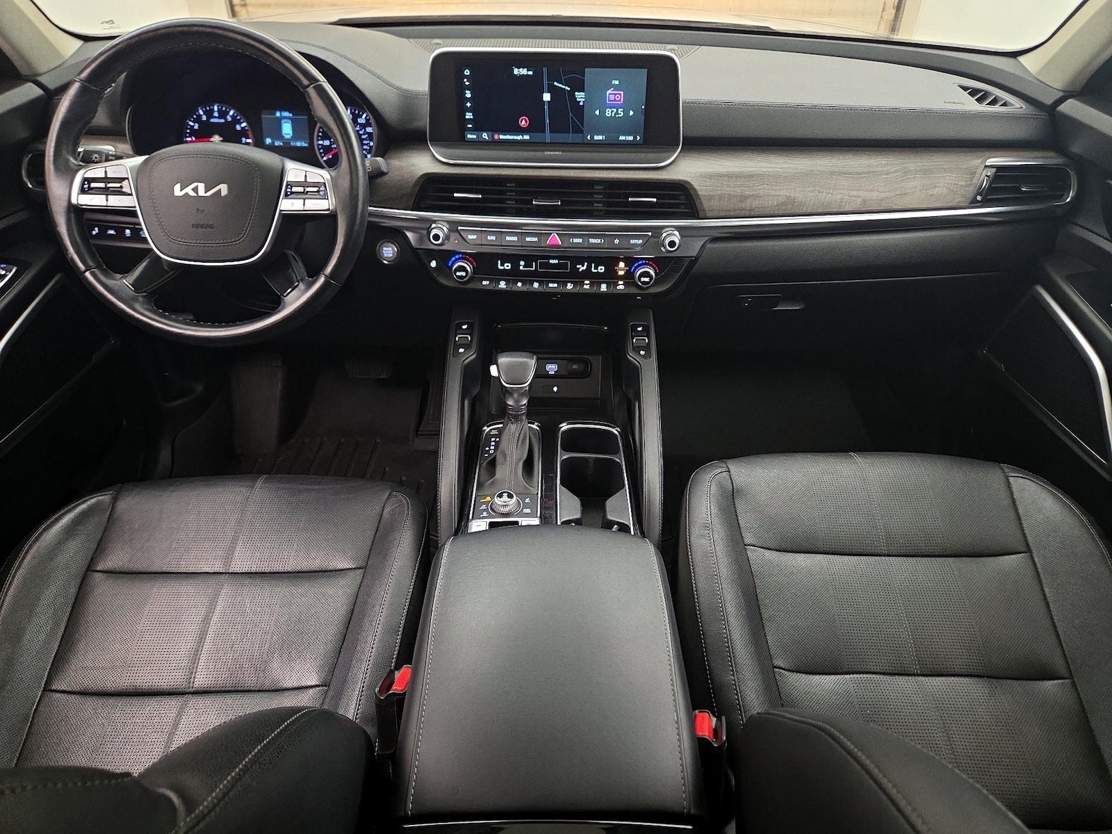 Apple CarPlay® & Android Auto™