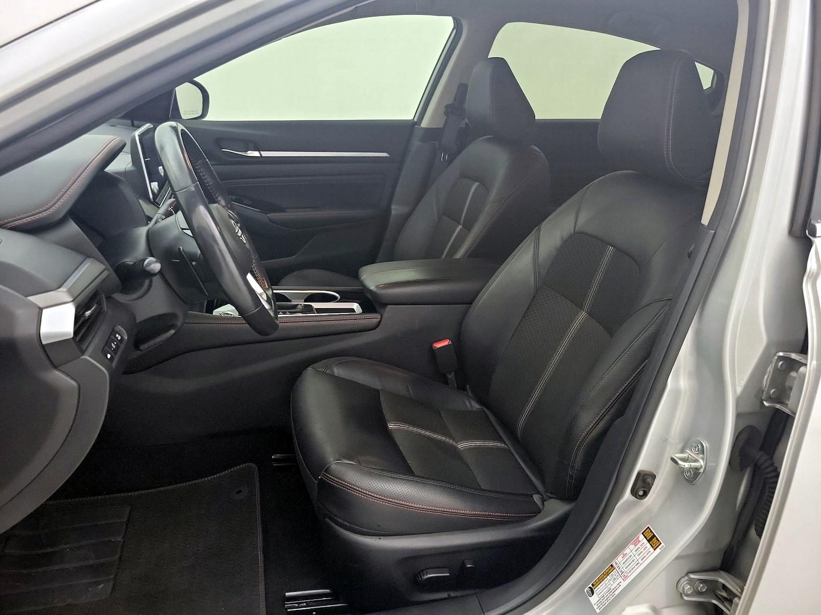 Power Seat(s) & Side Airbags