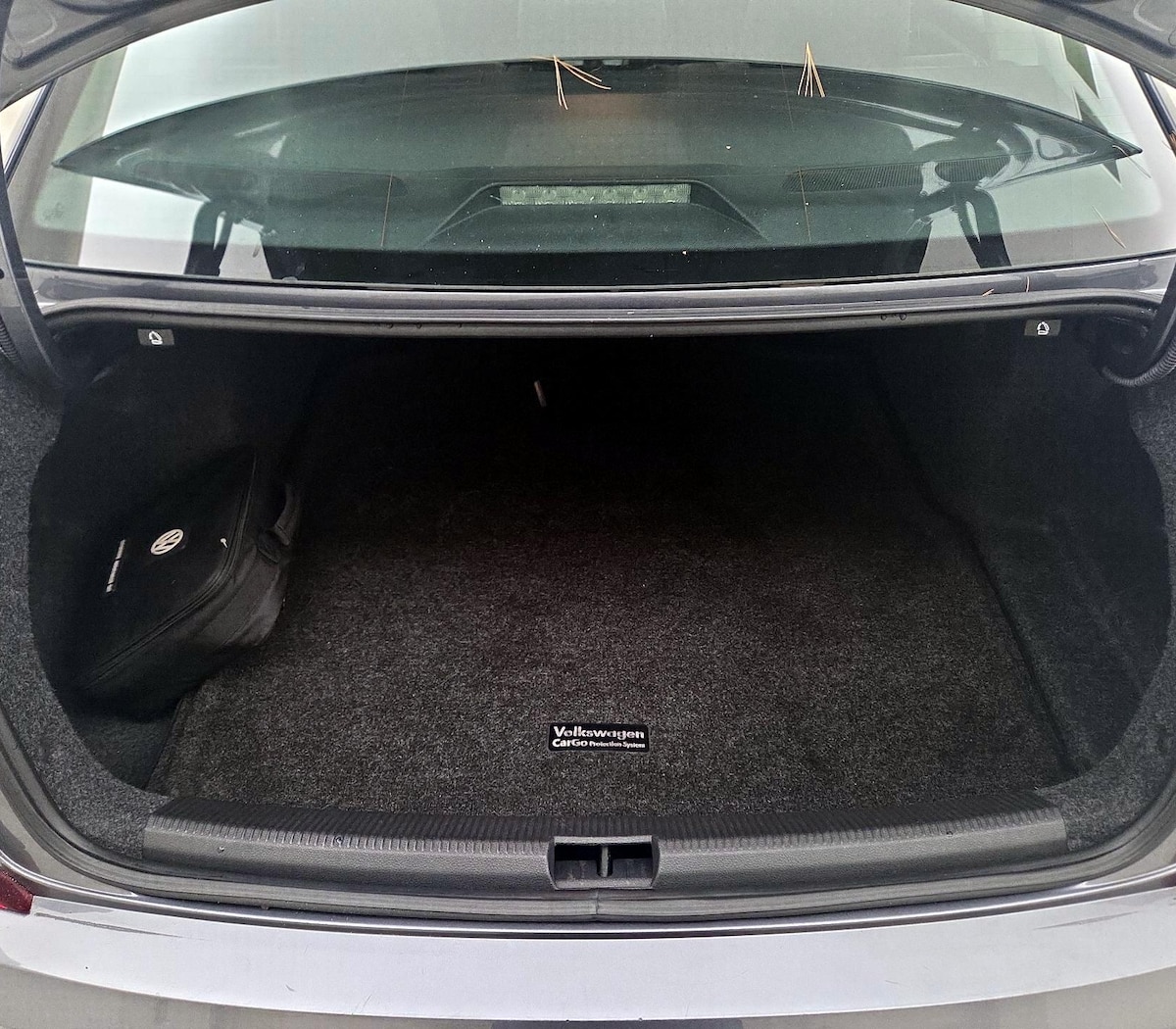 Trunk/Cargo (Seats Up)