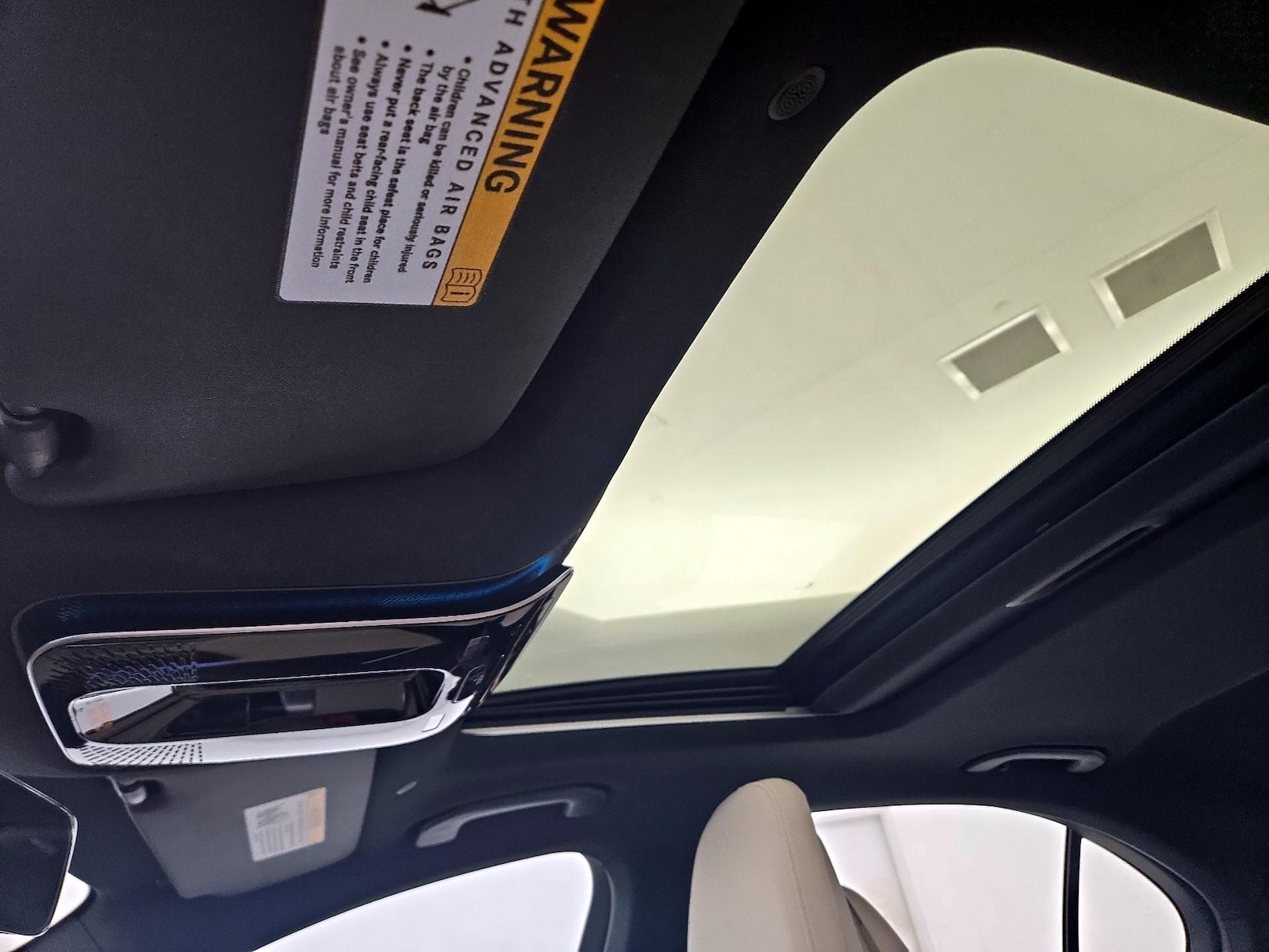 Sunroof(s) & Overhead Airbags