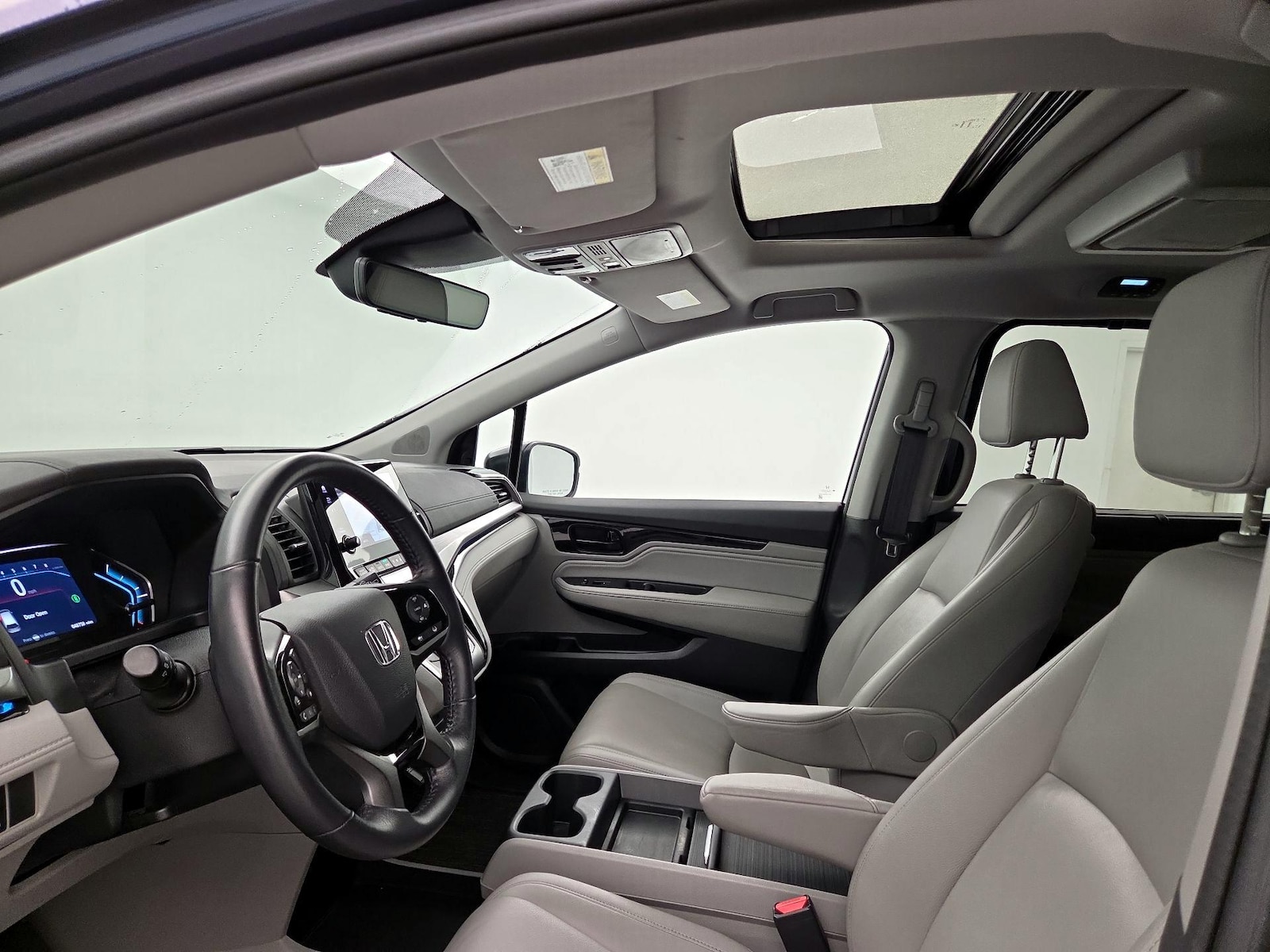 Sunroof(s) & Overhead Airbags