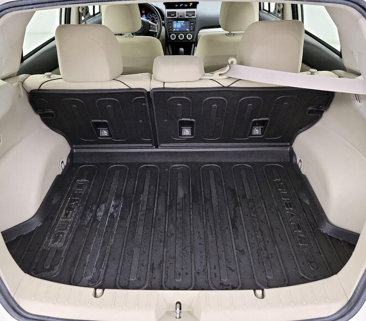 Trunk/Cargo (Seats Up)