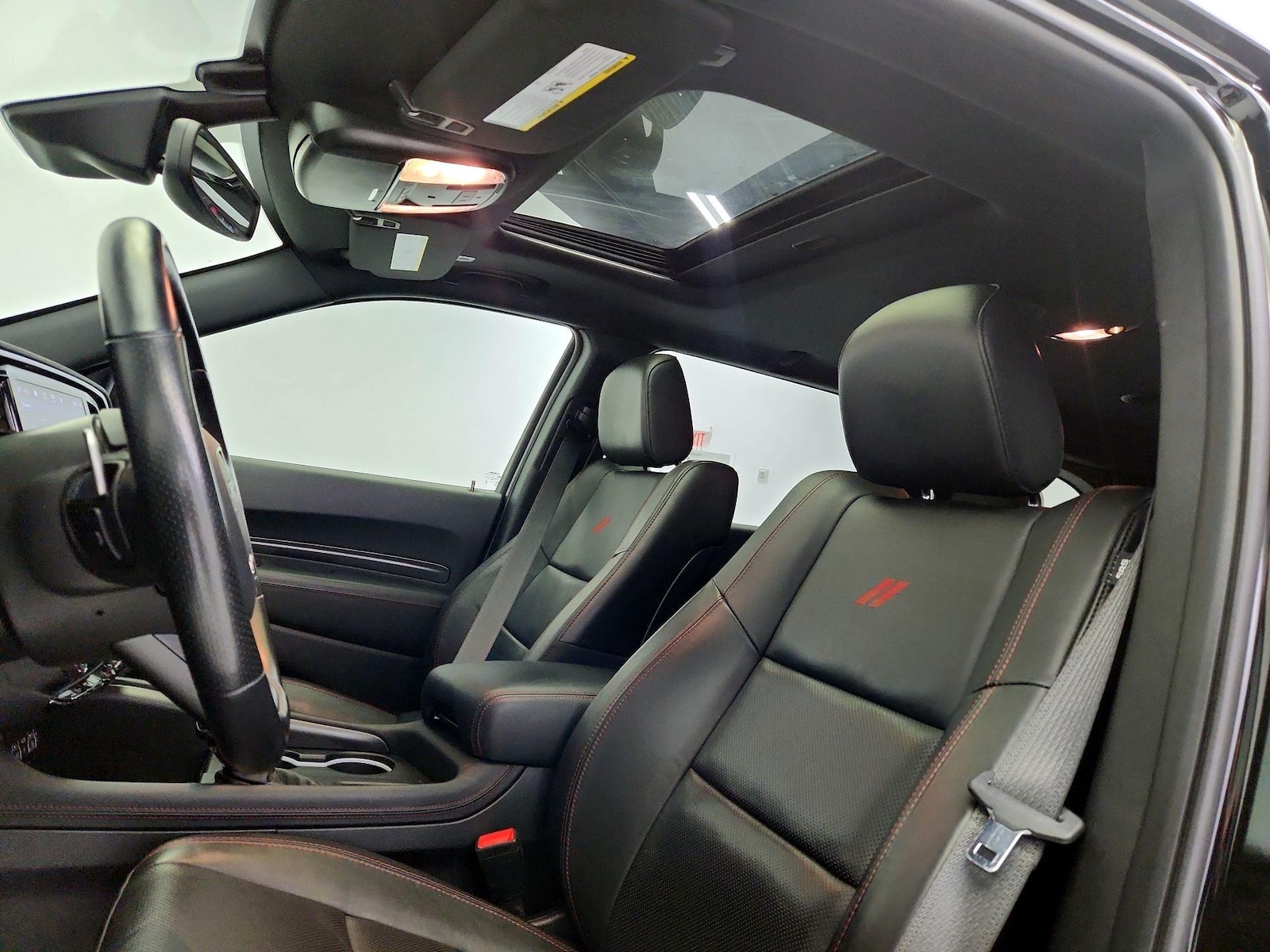 Sunroof(s) & Overhead Airbags