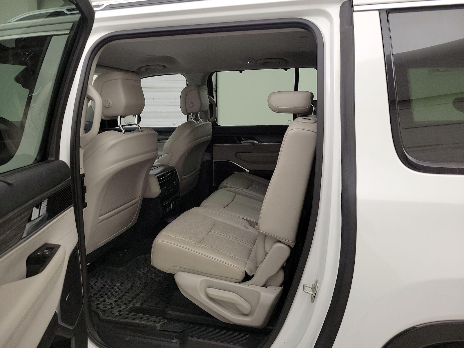 Rear Air Conditioning