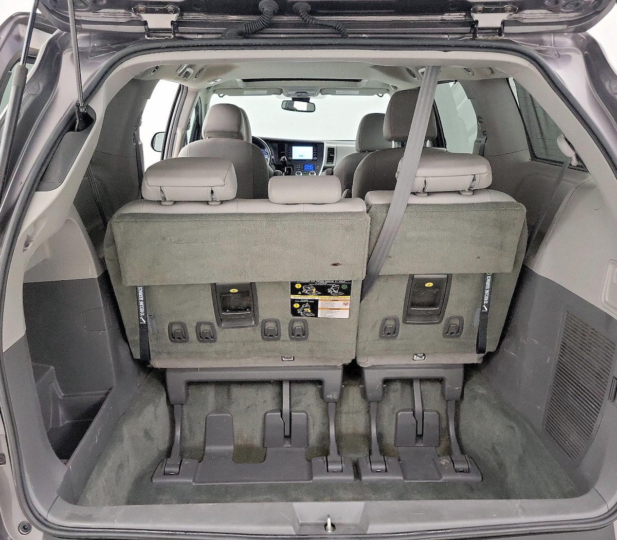 Trunk/Cargo (Seats Up)