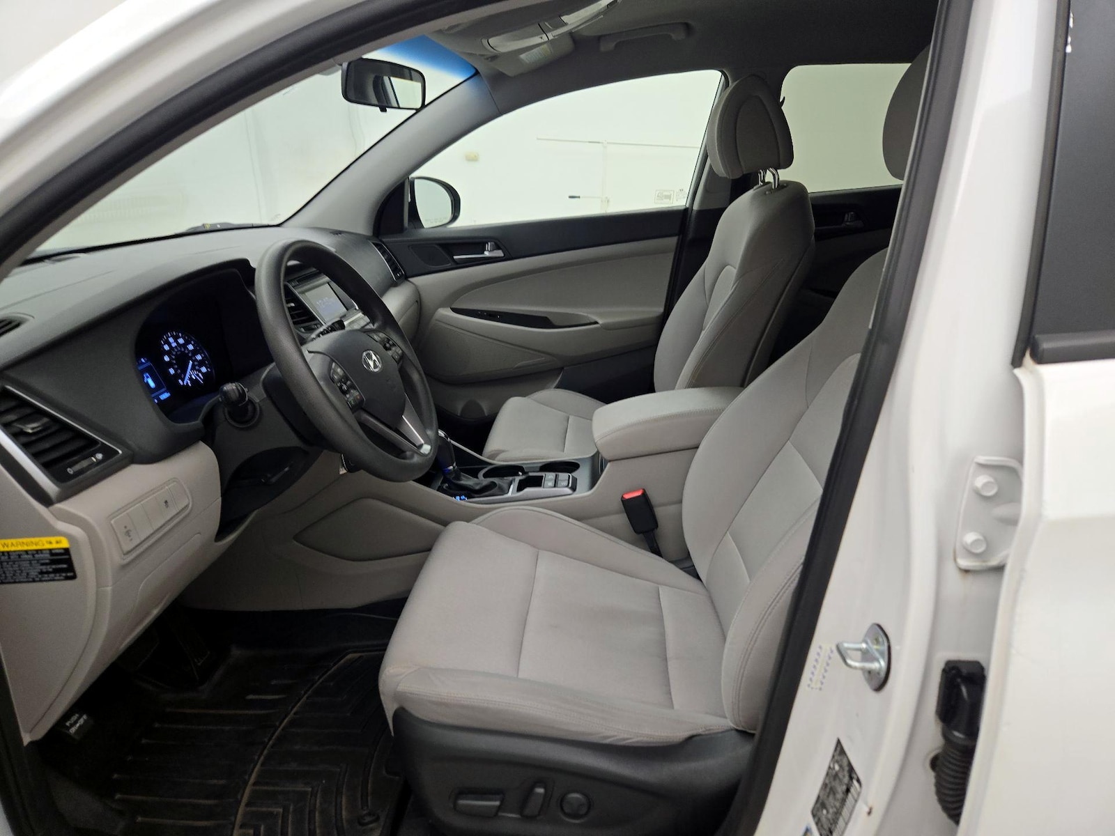 Power Seat(s) & Side Airbags