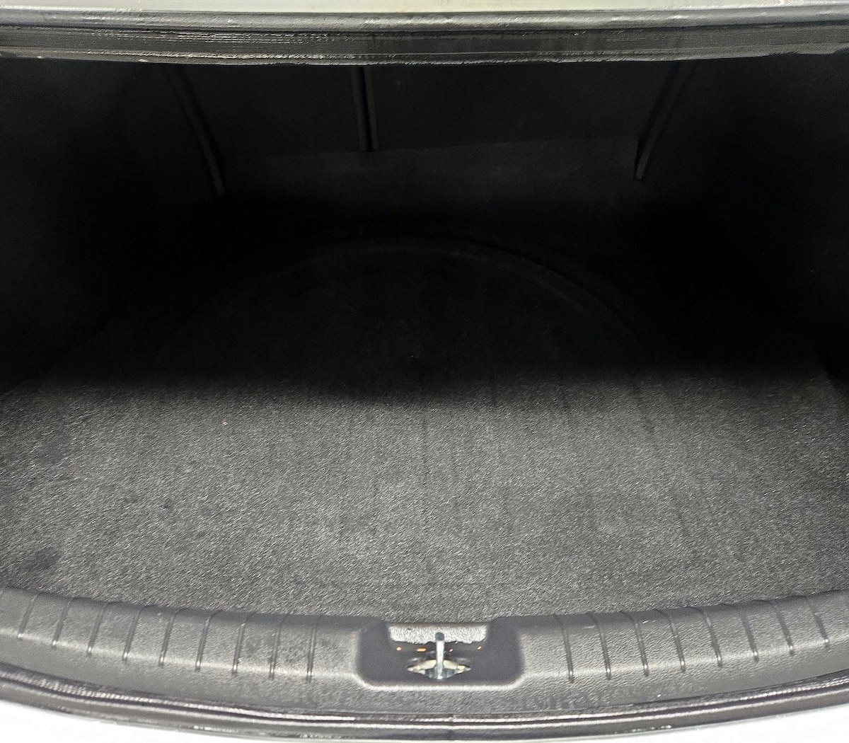 Trunk/Cargo (Seats Up)