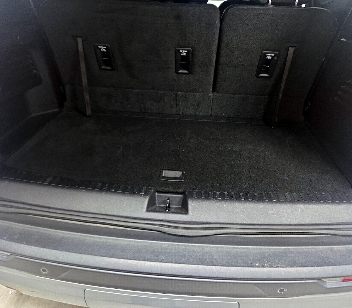 Trunk/Cargo (Seats Up)