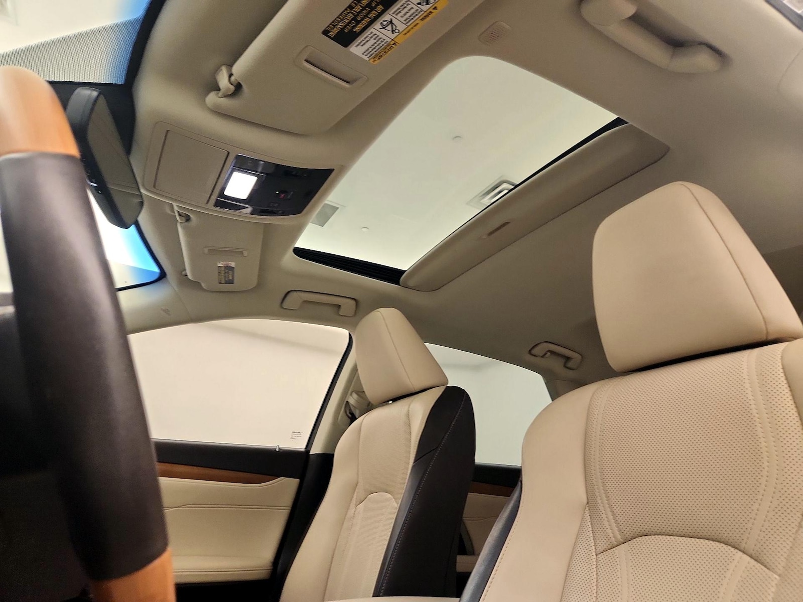 Sunroof(s) & Overhead Airbags