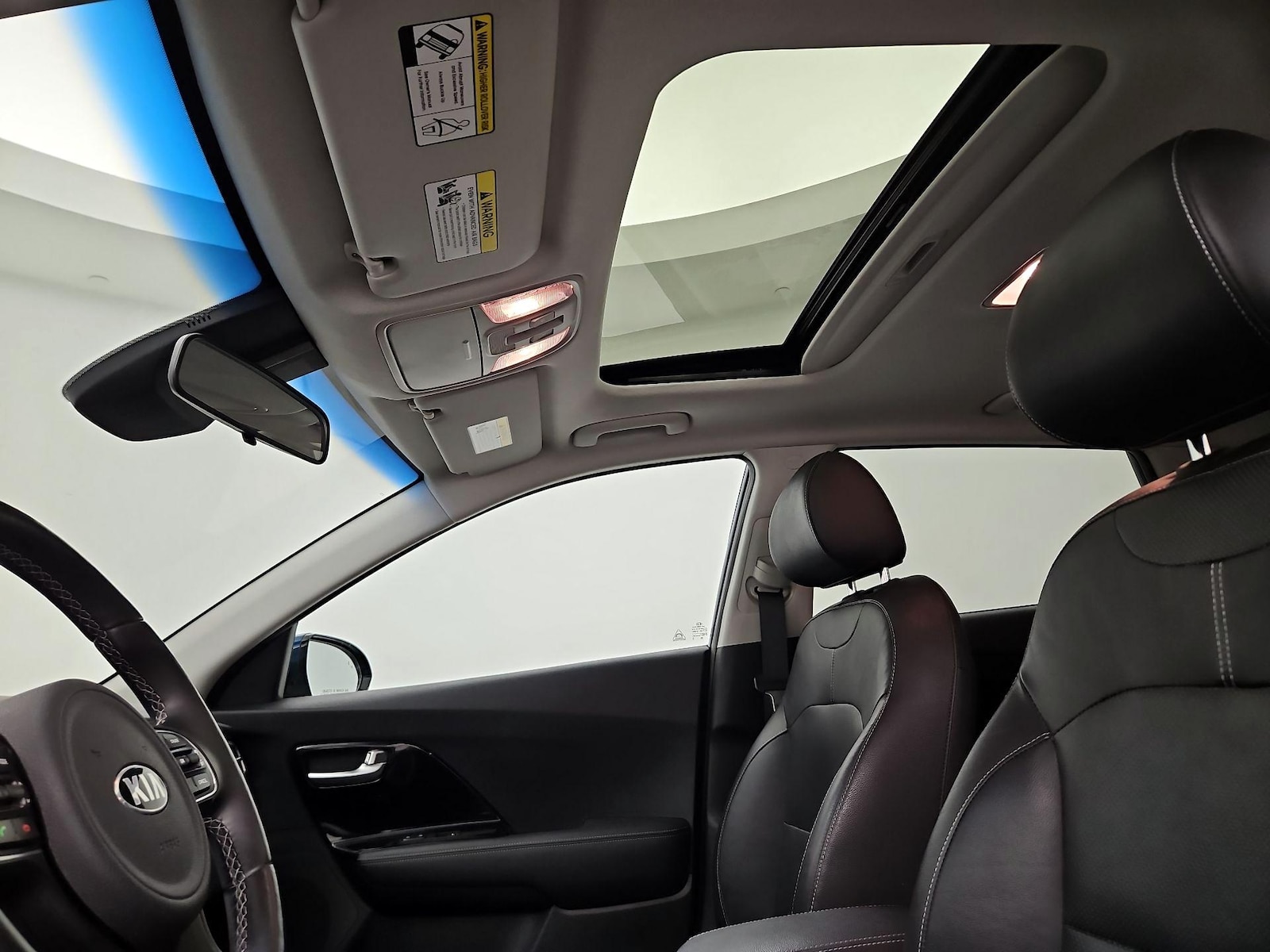 Sunroof(s) & Overhead Airbags