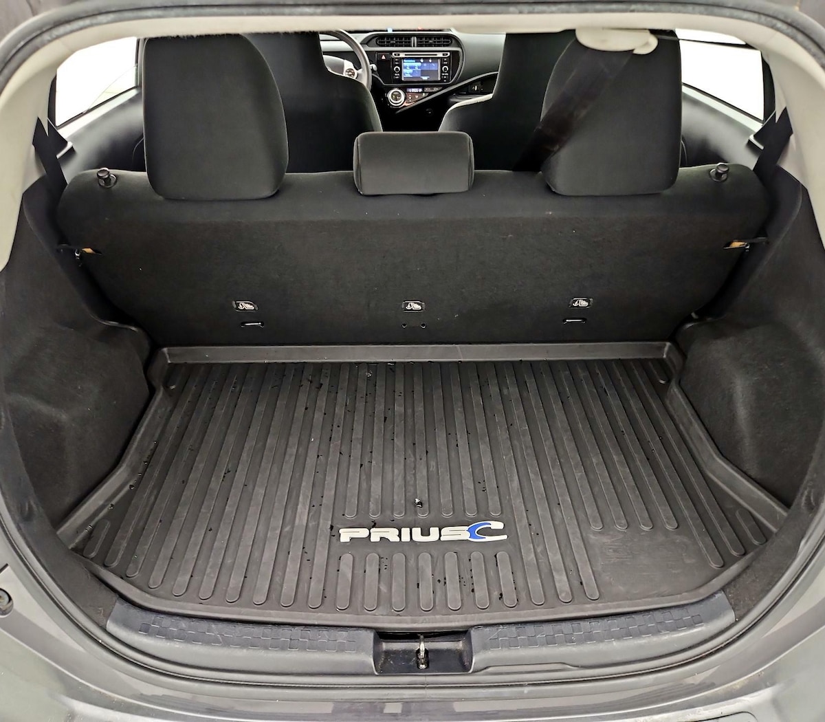 Trunk/Cargo (Seats Up)