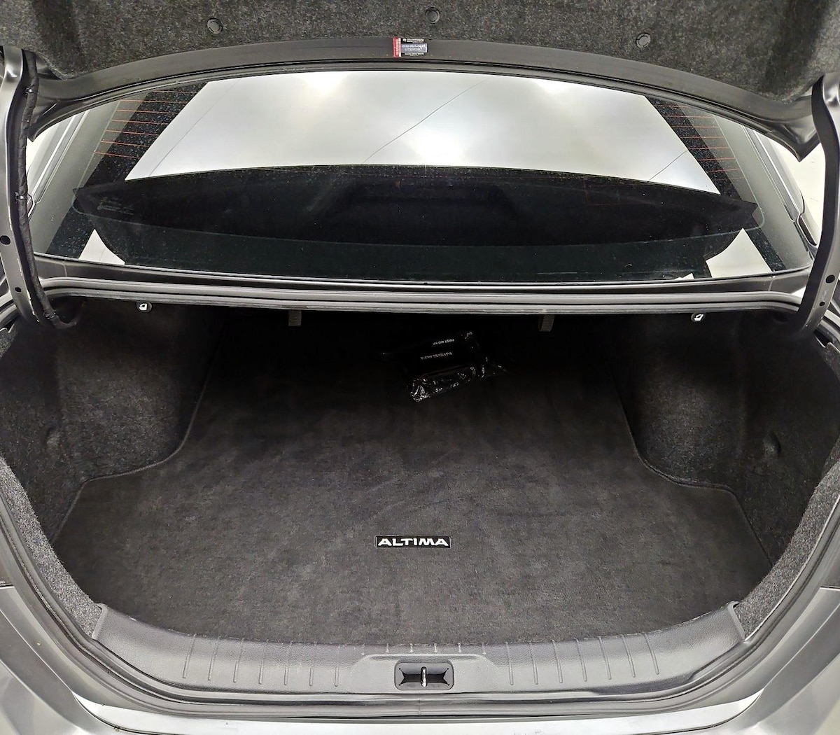 Trunk/Cargo (Seats Up)