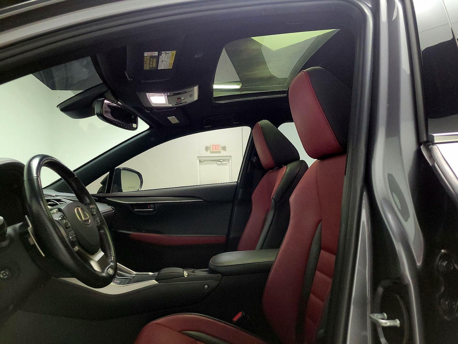 Sunroof(s) & Overhead Airbags
