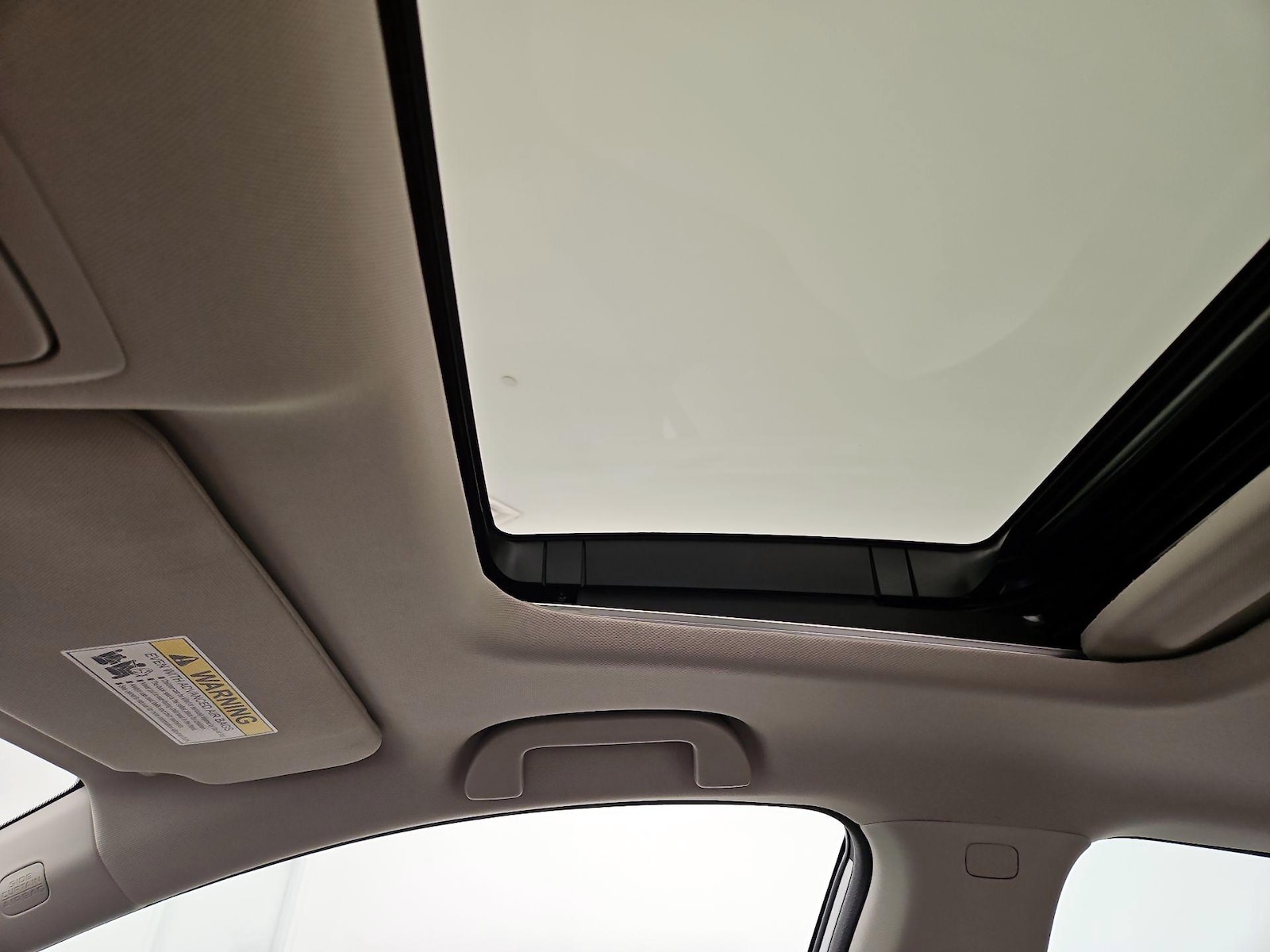Sunroof(s) & Overhead Airbags