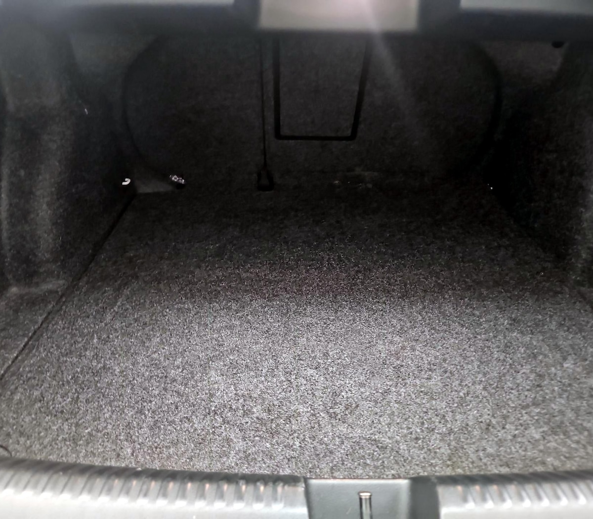 Trunk/Cargo (Seats Up)