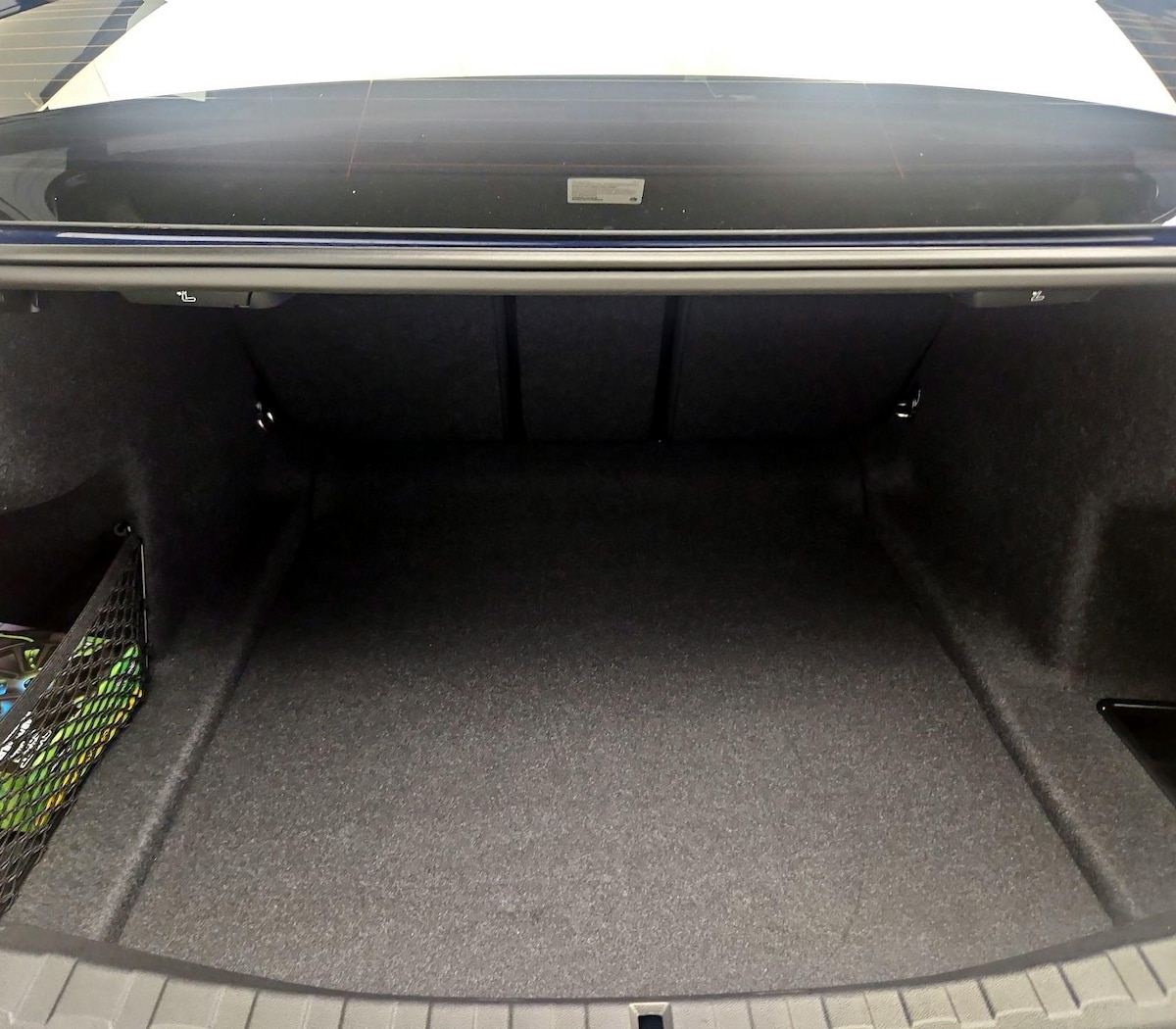 Trunk/Cargo (Seats Up)