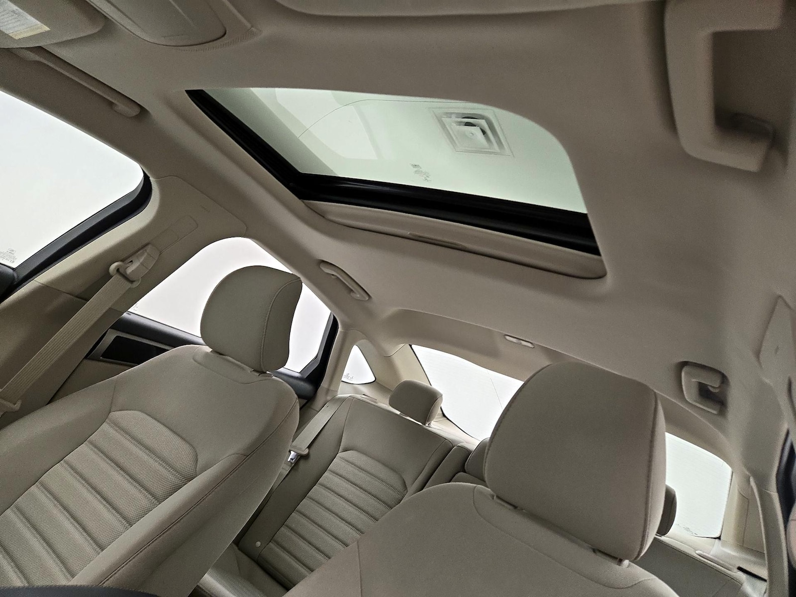 Sunroof(s) & Overhead Airbags