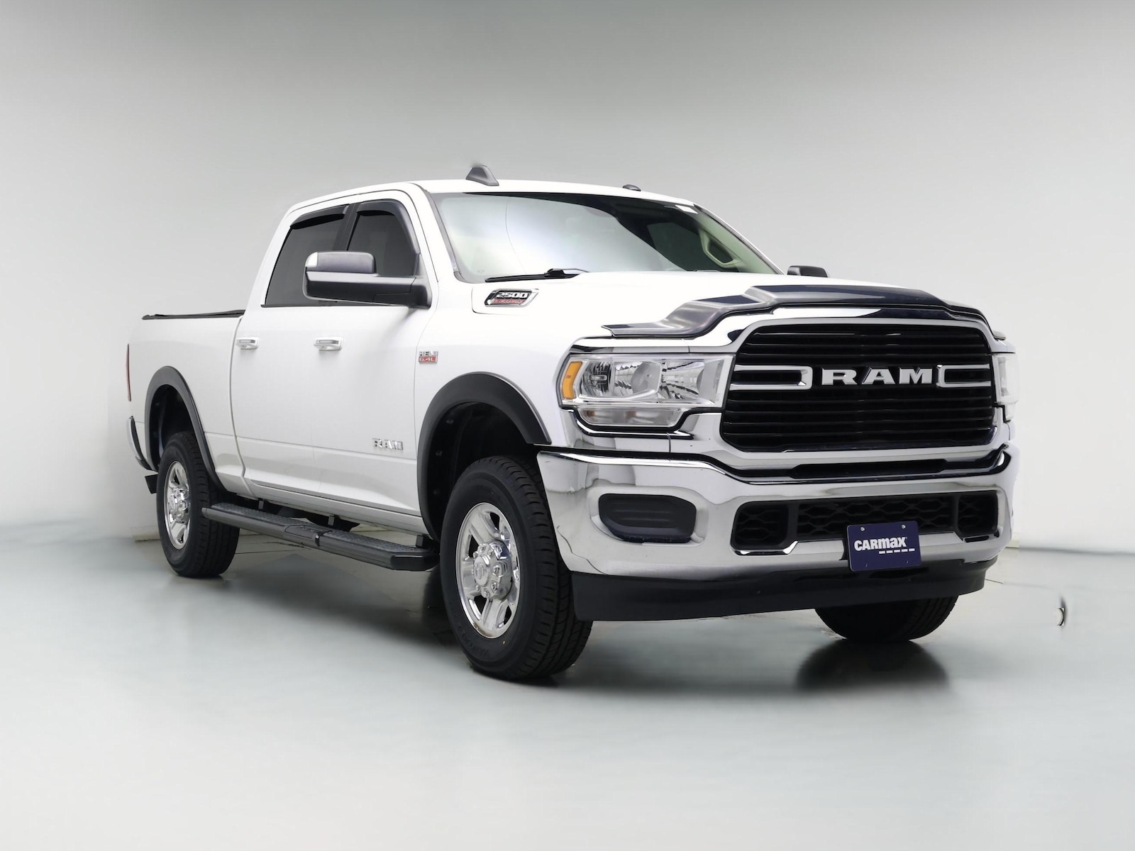 Bed Cover, Bed Liner, Tow Hitch